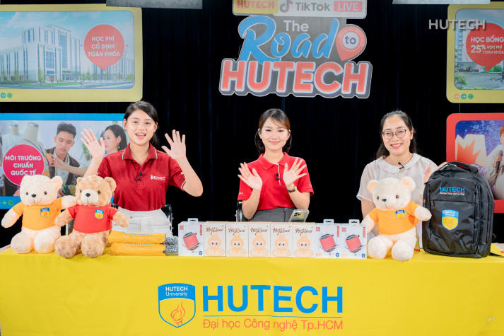 [HUTECH TIKTOK LIVE 2025] Hé lộ môi trường đào tạo quốc tế đầy sức hút dành cho Gen Z 8