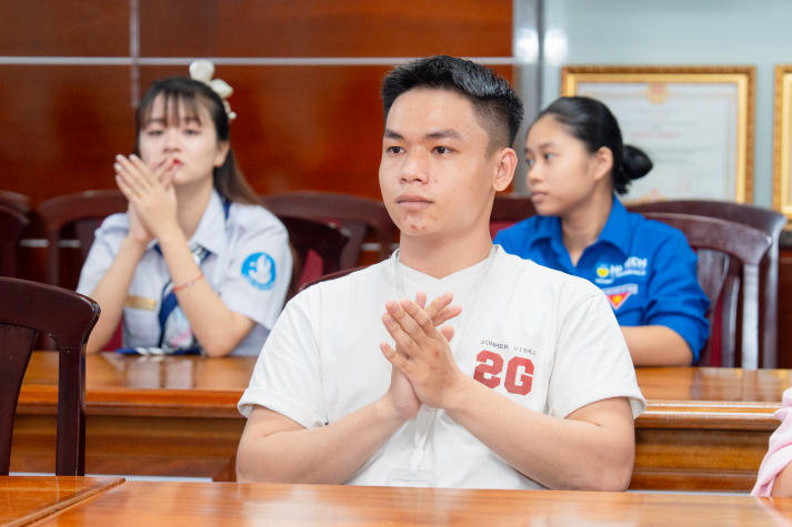 [Video] Gen Z HUTECH học “bí kíp sinh tồn” nơi công sở từ cựu sinh viên thành đạt 76