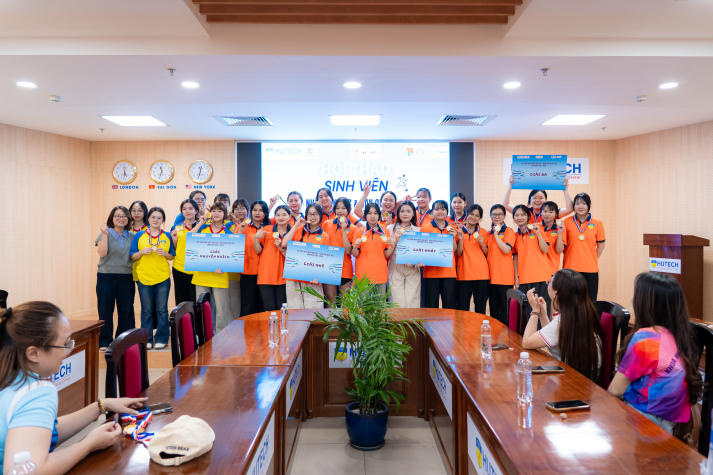 Sinh viên Nhật Bản học, Hàn Quốc học HUTECH “cháy” hết mình tại hội thao, lan tỏa tinh thần đoàn kết 81