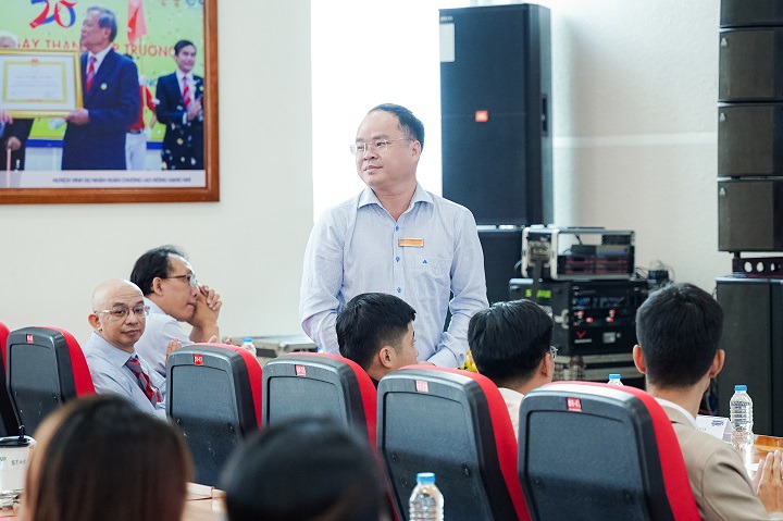 Khoa Công nghệ thông tin HUTECH tưng bừng chào đón tân binh về ngôi nhà chung 39