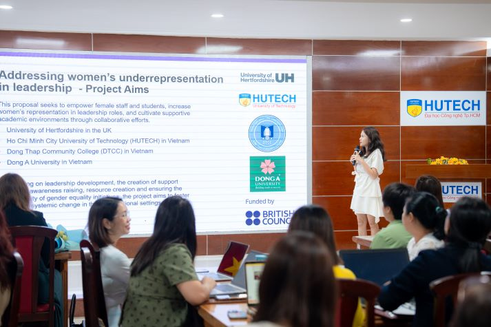 HUTECH collaborates with UK experts to strengthen women’s leadership capacity in the new era 49