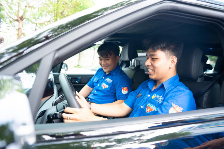 [Video] Kỹ thuật đỉnh cao - Ý tưởng táo bạo: Loạt sản phẩm của sinh viên HUTECH gây sốt 150