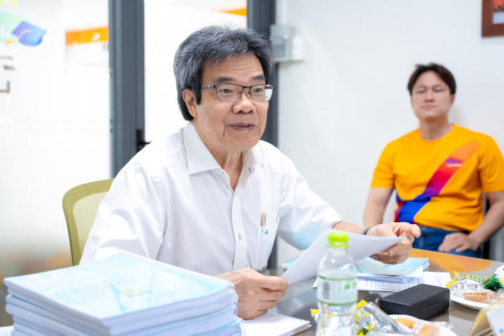 Học viên cao học Marketing phân tích hành vi số và xu hướng tiêu dùng mới 7