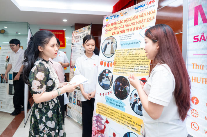 Sinh viên VJIT giải mã sắc màu văn hóa Nhật Bản qua ngôn ngữ poster 36