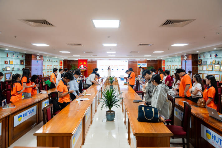 Top 22 HUTECH Startup Wings 2025 hoàn thiện kỹ năng Thuyết trình và Trình bày dự án, sẵn sàng cho vòng Bản lĩnh Nhà khởi nghiệp 95
