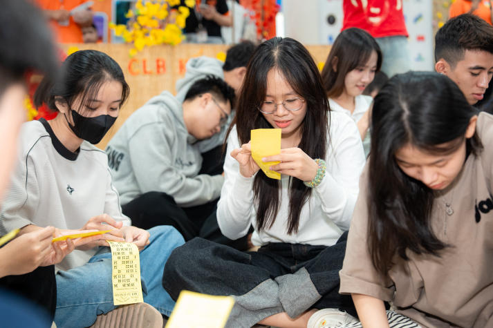 [Video] HUTECH Chào Xuân 2026: “Bật mood” Tết Việt giữa khuôn viên trường 302