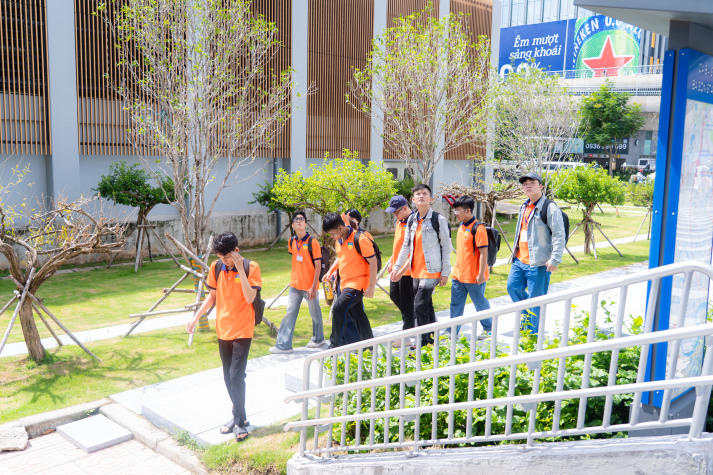 HÀNH TRÌNH KHÁM PHÁ THÀNH PHỐ THÚ VỊ CỦA TÂN SINH VIÊN 2025 62