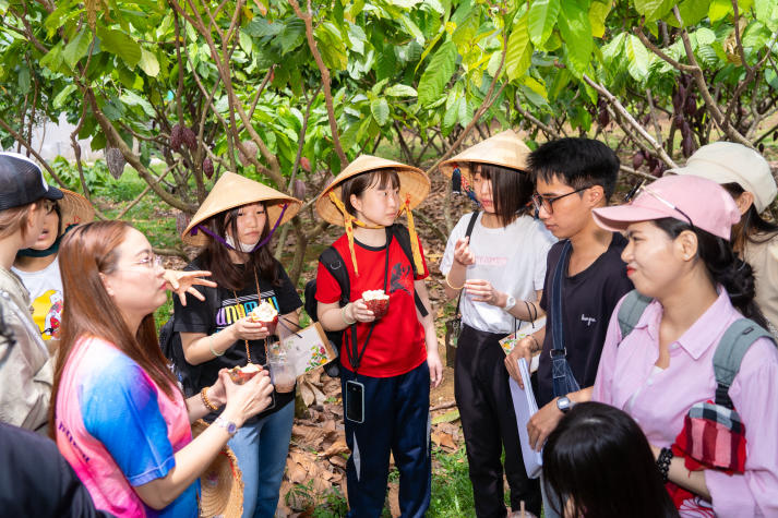[Ảnh] Khám phá Việt Nam qua chuỗi hoạt động ngoại khóa thú vị cùng sinh viên HUTECH và Buukyo (Nhật Bản) 41