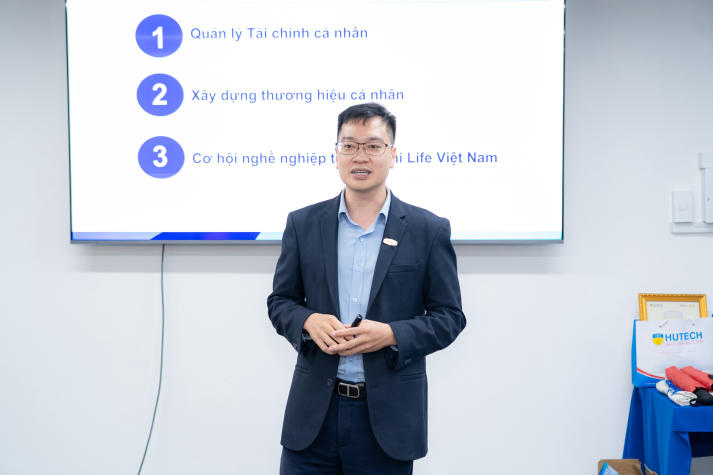 Sinh viên Khoa Luật “giải mã” môi trường nghề nghiệp tại Dai-ichi Life Việt Nam 55