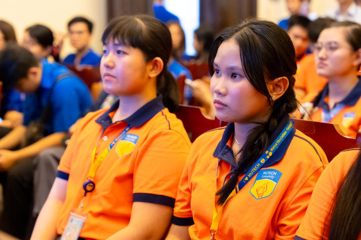 Sinh viên Khoa Tài chính - Thương mại khám phá hành trình phát triển của dòng tiền tại Ngân hàng Nhà nước Việt Nam 22