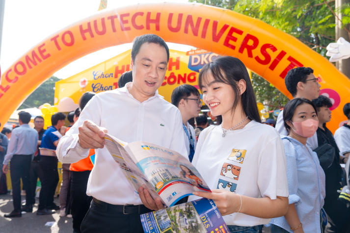 [HUTECH 30 năm] Hành trình khẳng định thương hiệu: Để HUTECH trở nên thân thuộc và xứng đáng 24