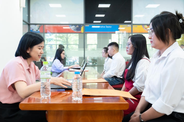 Tự tin phỏng vấn cùng Coca-Cola, sinh viên Viện Khoa học Ứng dụng ghi điểm với chuyên gia 34