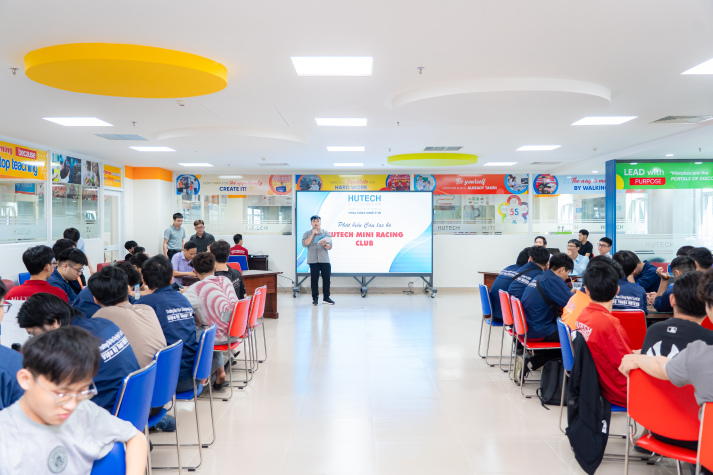 Sinh viên Trường Kỹ thuật HUTECH mở rộng hành trình khám phá công nghệ cùng loạt sân chơi mới 63