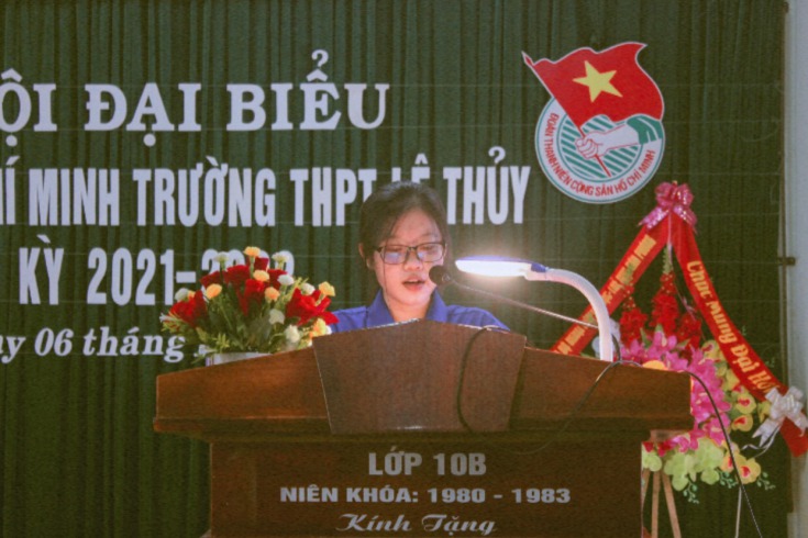 Thời học ở trường THPT Lệ Thủy (Tỉnh Quảng Bình) Phương Trinh góp mặt ở hầu hết các chương trình, hoạt động tại trường