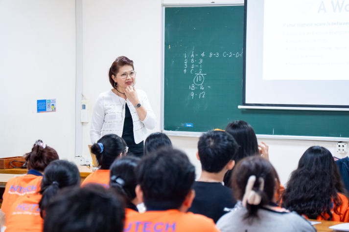 HUTECH students expand creative thinking and global connections through a workshop series with Philippine speakers 62