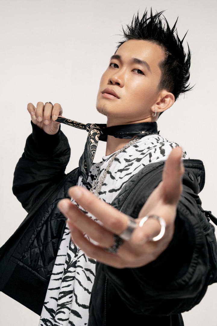 Huỳnh James x Pjnboys và Lona Kiều Loan sẽ khuấy động sân khấu Chung kết Miss HUTECH 2023 24