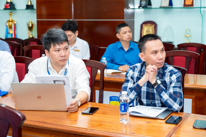 Nhà quản trị HUTECH mở rộng tầm nhìn chiến lược, bàn về giáo dục đại học trong kỷ nguyên AI 84