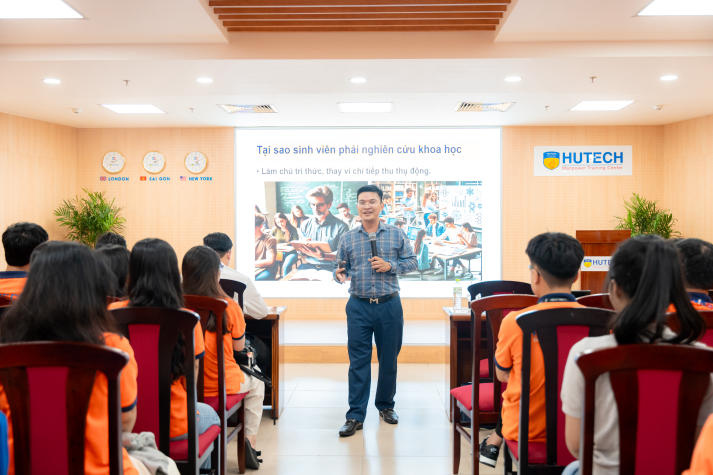 Sôi nổi Ngày hội “Sinh viên 5 tốt”: HUTECH-ers chủ động rèn luyện, bứt phá bản thân 41