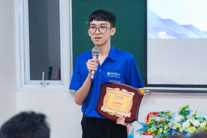 Đoàn Khoa Tài chính - Thương mại kiện toàn nhân sự chủ chốt nhiệm kỳ 2024-2027 28