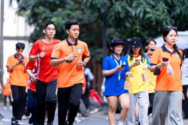 Cùng chạy việt dã, HUTECH-ers lan tỏa tinh thần trẻ trung - năng động - bản lĩnh 60