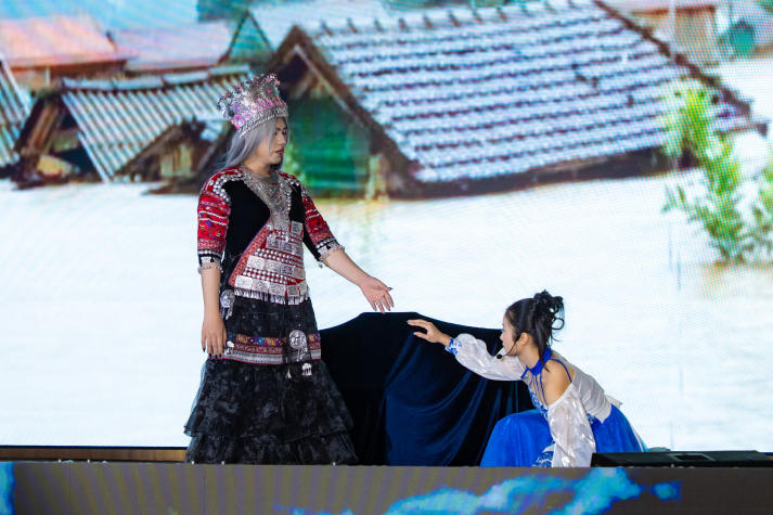 Sinh viên HUTECH thắp sáng niềm tự hào Việt qua chuỗi đồ án nghệ thuật hoành tráng 310