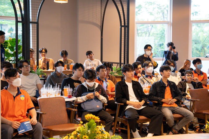 Nhiều thông tin về vay vốn kinh doanh sẽ được bật mí tại "Café talk cùng Cựu sinh viên - Doanh nhân HUTECH" ngày 24/6 tới 22