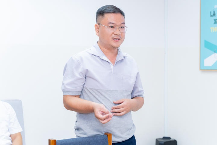 Sinh viên Logistics Viện Đào tạo Quốc tế kiến tập thực tế tại Cty CP ICD Tân cảng Sóng Thần 21