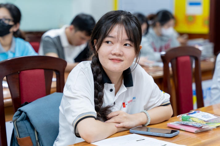 Sinh viên HUTECH tìm hiểu cách xây dựng kịch bản phim truyền hình Hàn Quốc K-Drama 102