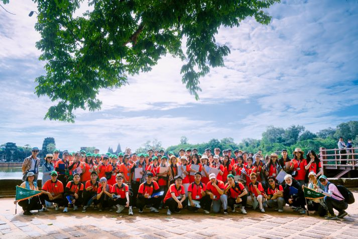HUTECH students grow through international field trip to Cambodia 55