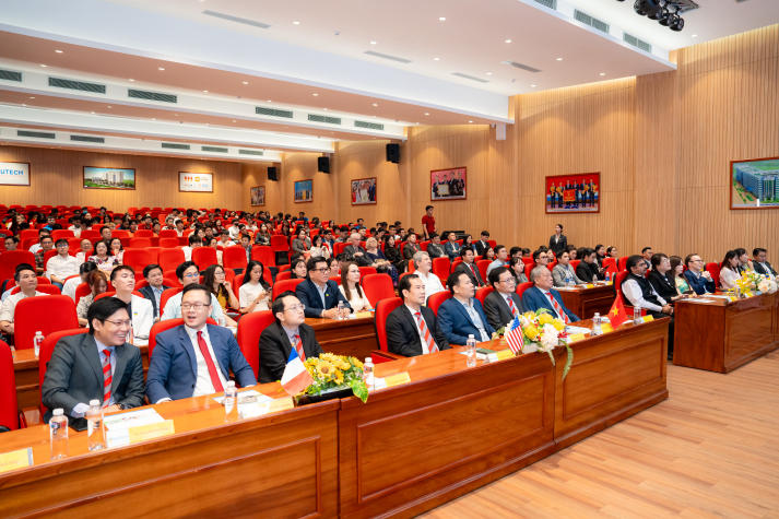 [Video] Kiến tạo tương lai từ hội nhập: Dấu ấn 15 năm kết nối không biên giới của Viện Đào tạo Quốc tế 16