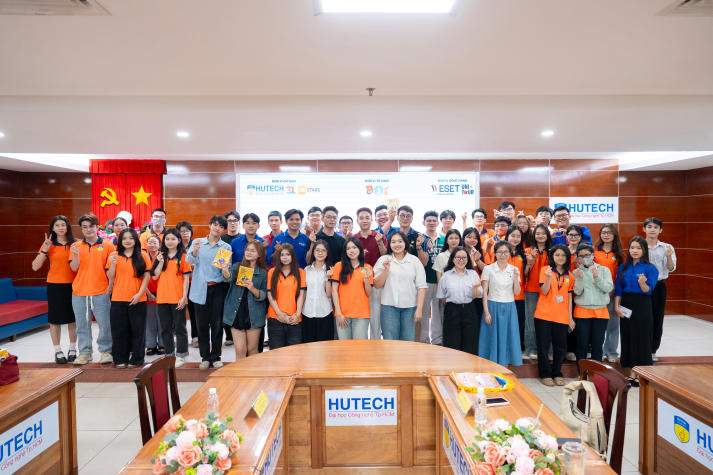 [Video] WE-Speak 2026: Sinh viên Khoa Tiếng Anh rèn tư duy, làm chủ cảm xúc, tạo kết nối 120