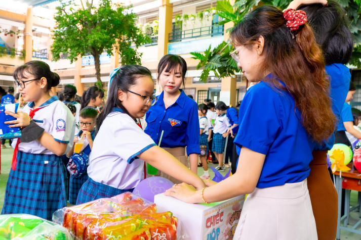 Điểm tin hoạt động Mùa hè xanh HUTECH 2025: Mặt trận TP.HCM sôi nổi với loạt công trình ý nghĩa 186