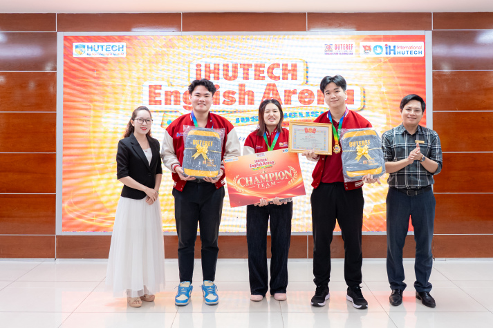 [Video] Sinh viên Viện Đào tạo Quốc tế bứt phá bản lĩnh tiếng Anh tại iHUTECH English Arena 62