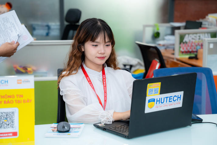 HUTECH hoàn tất công tác chuẩn bị, sẵn sàng đón thí sinh nhập học 79