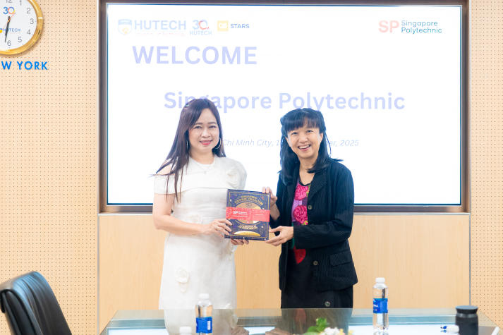 From Learning Express to international internships: HUTECH and Singapore Polytechnic expand educational collaboration 79