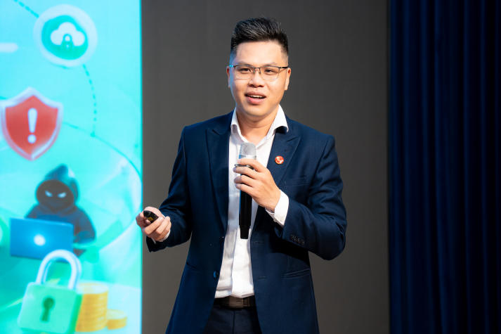 Đầu tư thông minh trong kỷ nguyên số, sinh viên HUTECH sẵn sàng “thực chiến” cùng RongViet Invest 2026 48