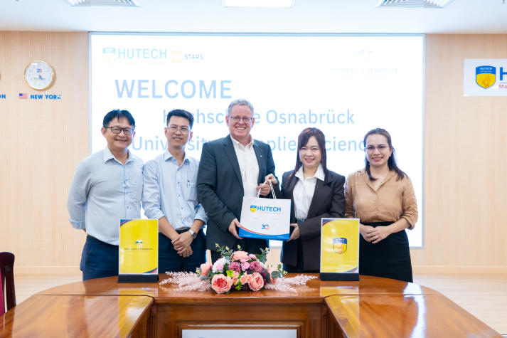 HUTECH explores potential engineering collaboration with Osnabrück University of Applied Sciences 108