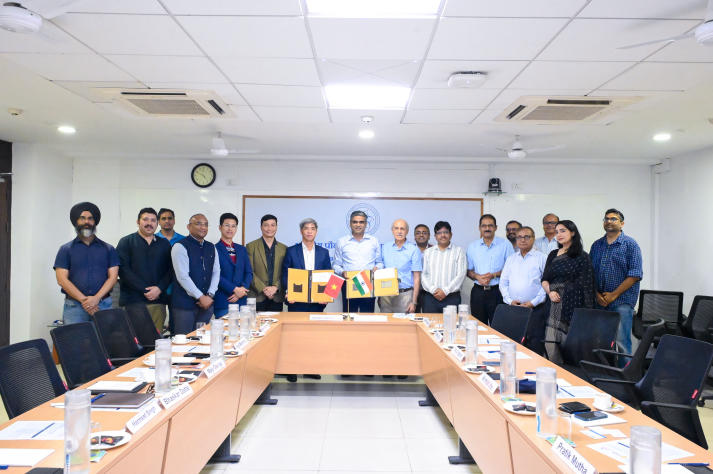 HUTECH and UEF strengthen educational collaboration with 9 leading Indian universities 68