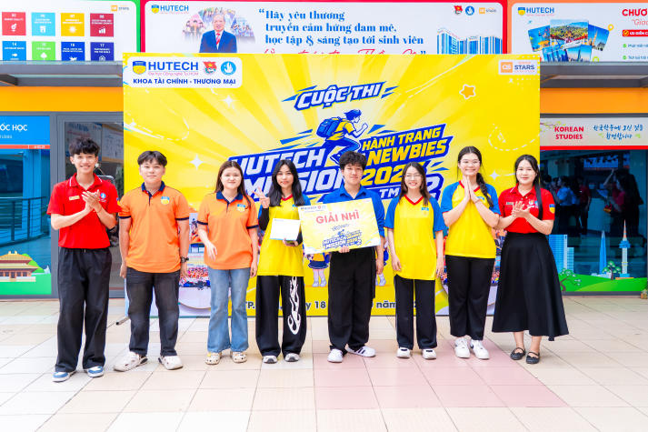 [Ảnh] HUTECH Mission 2026 kết nối sức trẻ Khoa Tài chính - Thương mại 110