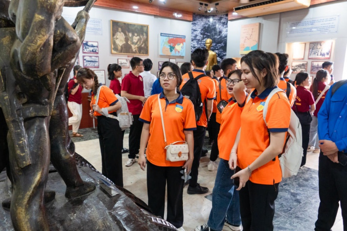 Sinh viên HUTECH sôi nổi tranh tài tại Bán kết Cuộc thi “Olympic tư tưởng Hồ Chí Minh lần thứ 2” do Khoa Luật tổ chức 105