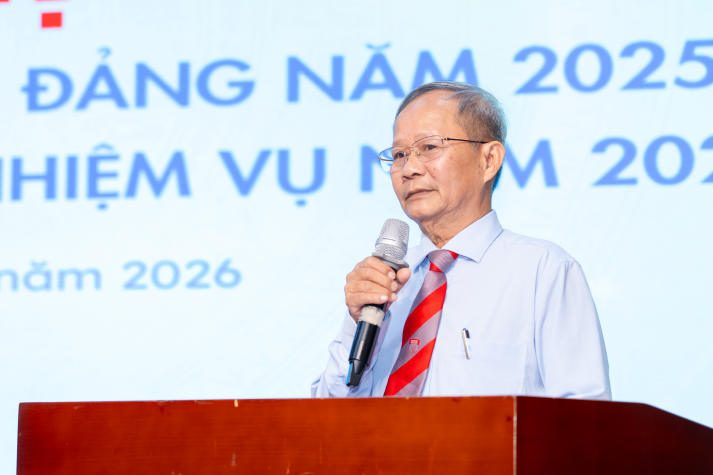 HUTECH tổng kết công tác xây dựng Đảng năm 2025 và triển khai nhiệm vụ năm 2026 19