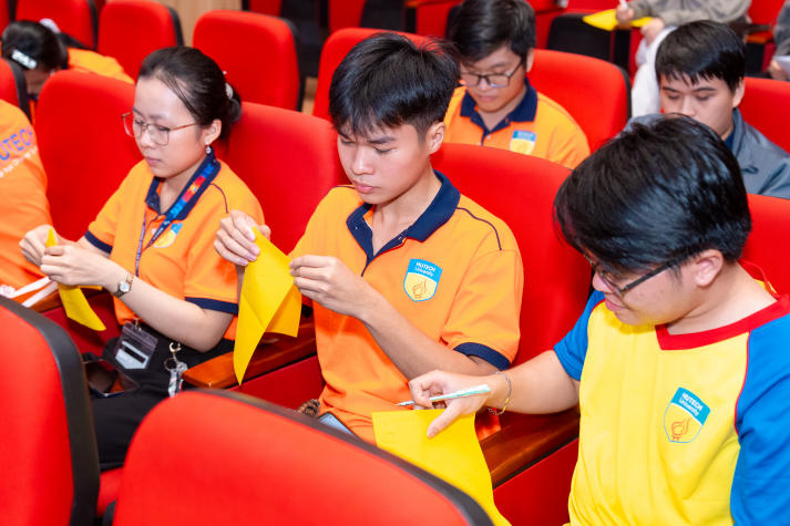 HUTECH-ers “bỏ túi” kỹ năng thích ứng đại học, chủ động vượt qua áp lực 119