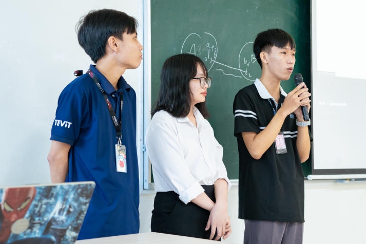 Sinh viên Khoa Công nghệ thông tin “trình làng” nhiều phần mềm có tính ứng dụng cao tại cuộc thi HDBank Hackathon 2023 34