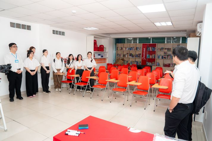 Học hỏi “bản đồ đào tạo” tại Jaxtina, sinh viên Khoa Tiếng Anh phát triển năng lực giảng dạy 63