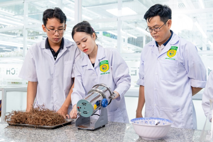 [HUTECH tôi yêu] HUTECH trong tôi! 24