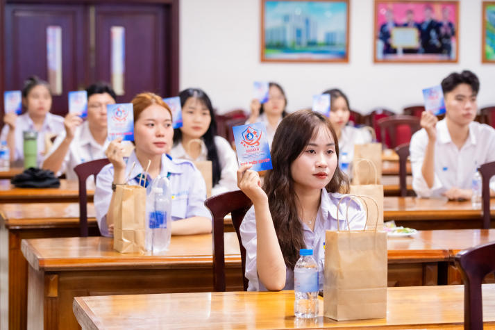 Đại hội Đại biểu Liên Chi hội Khoa Điều dưỡng và Xét nghiệm: Thắp sáng tinh thần tiên phong trong phong trào sinh viên khối ngành sức khỏe 191