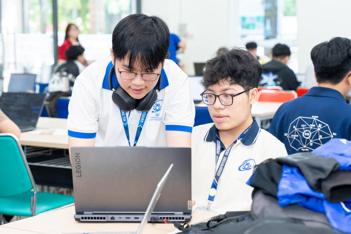 [Video] HUTECH đăng cai Chung kết OAI HCMC 2025: “Sàn đấu” AI mở ra cơ hội chinh phục công nghệ số 41