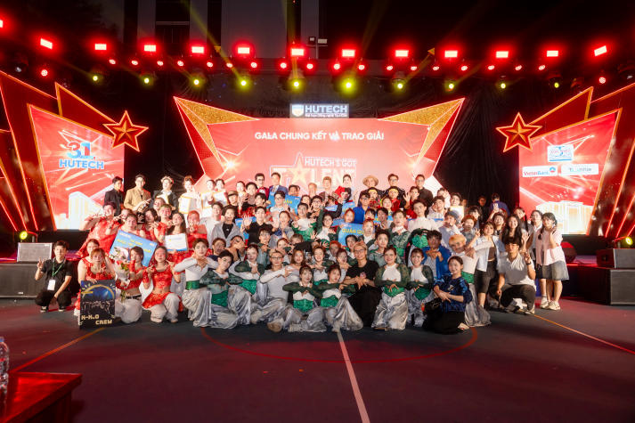 [HUTECH 31 năm] Viết tiếp hành trình đẹp bằng yêu thương và bản lĩnh 89