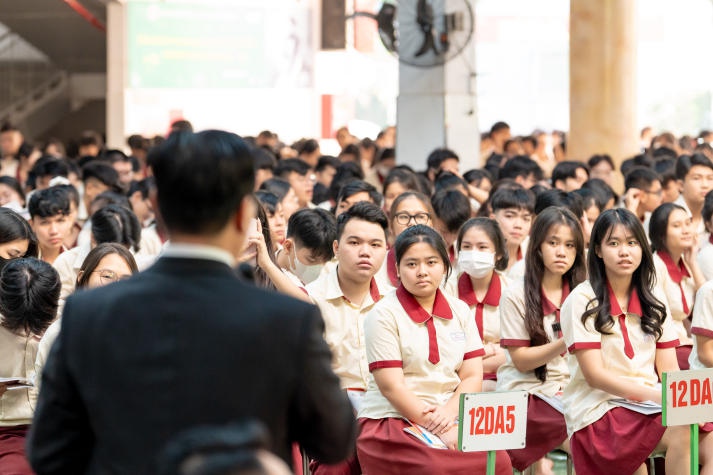 Chuyên gia HUTECH “mách nước” bí quyết hạnh phúc cho học sinh Trường TH-THCS-THPT Hoa Sen (Bình Dương) 49