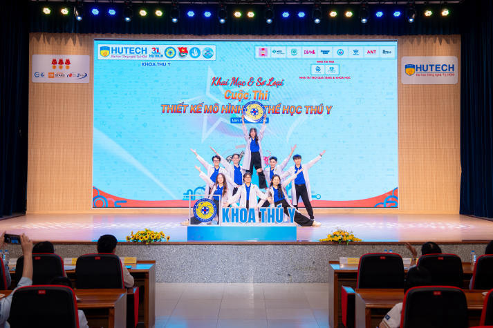 [Ảnh] Rộn ràng chuỗi hoạt động chào tuổi mới, lan tỏa khí thế và khát vọng vươn xa 125